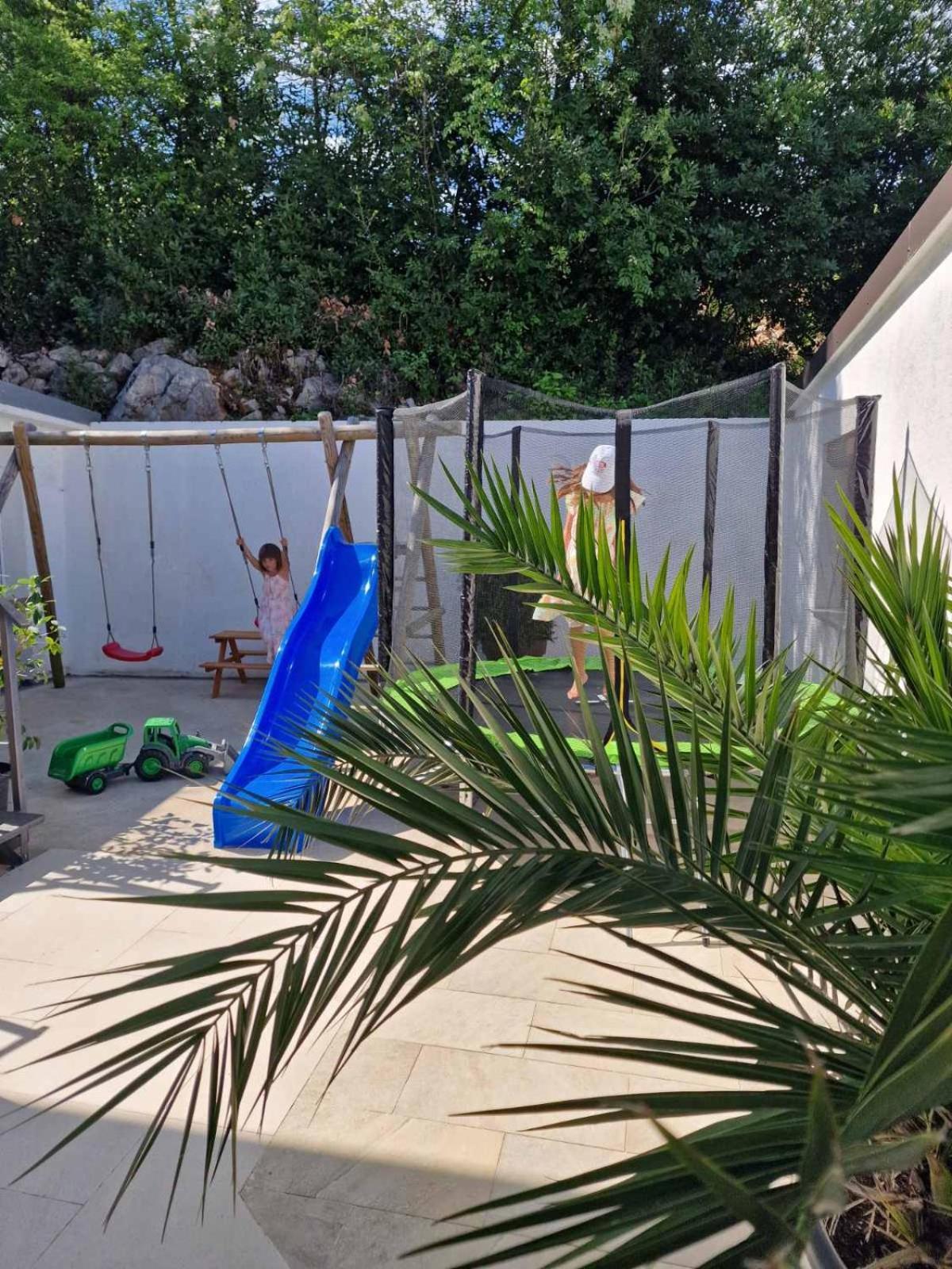 Piccola Villa Adriatic With A Swimming Pool, Grill, Children Playground Opatija Ičići Zewnętrze zdjęcie